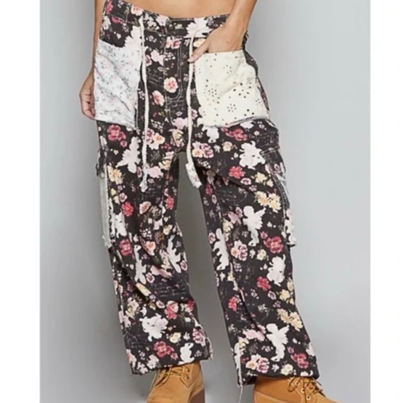 NEW POL Floral Patchwork Pants Joggers - Black and Cream - Picture 5 of 5